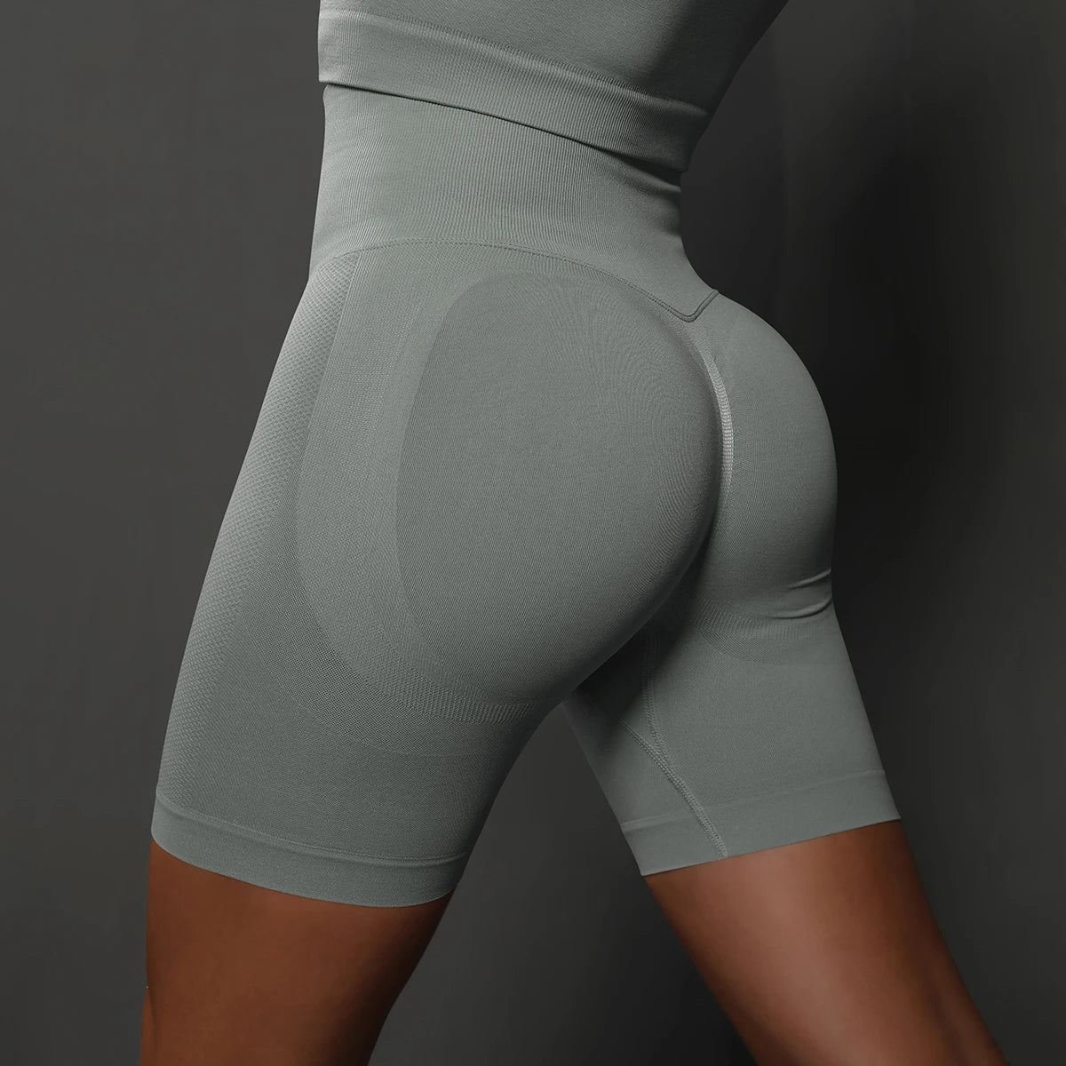 Seamless Push Up Yoga Shorts – Napakkuutta ja Muotoilua Treeniin